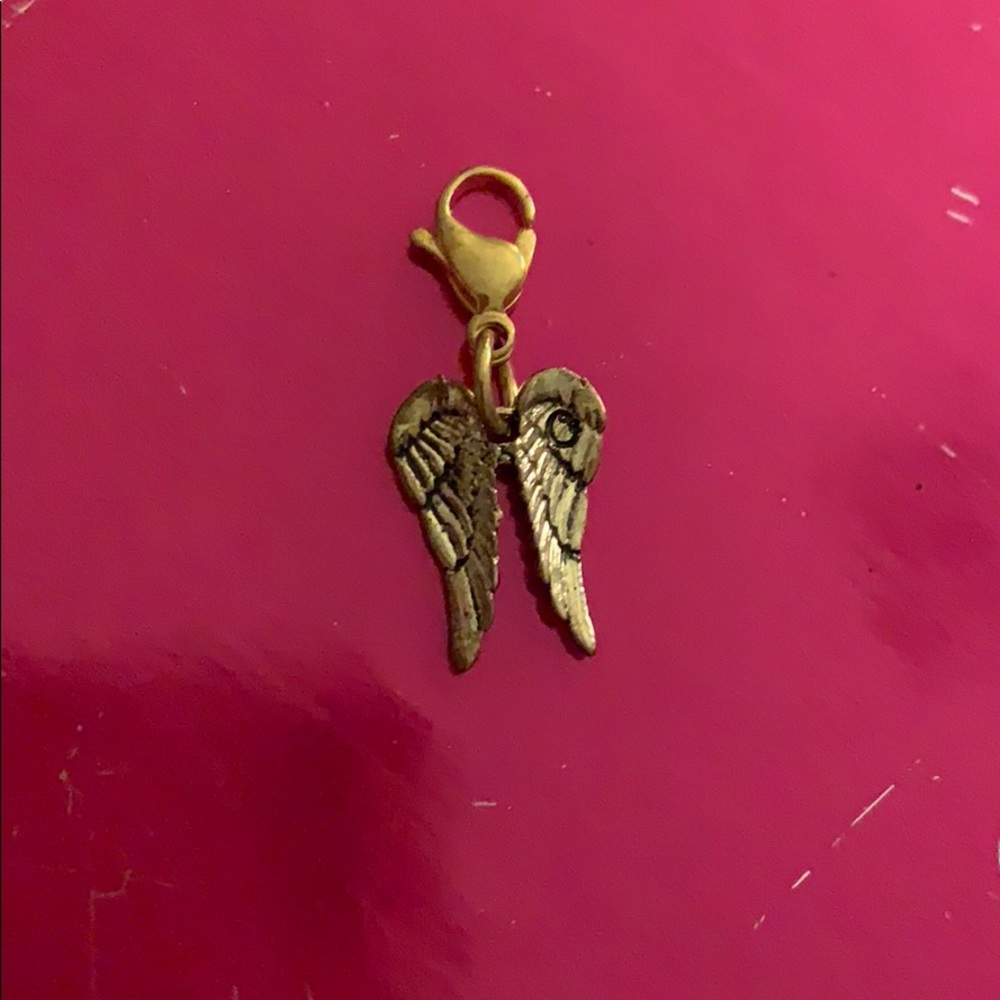 Origami Owl Gold Toned Angel Wings Charm